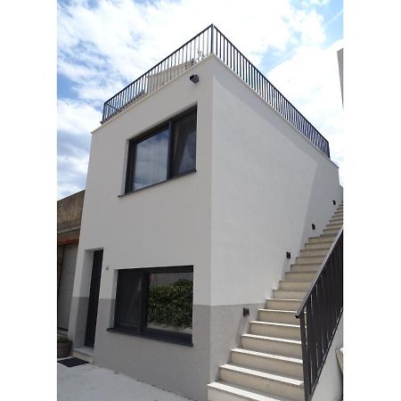 Modernes Kleines Haus Mit Terrasse Villa Split Exterior photo